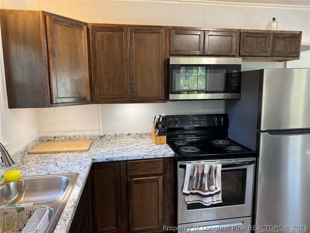 949 Chester Circle, Fayetteville, NC 28303 — photo 5