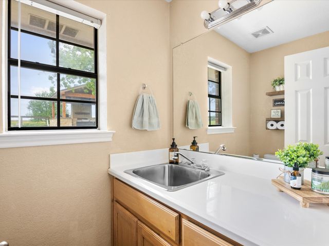 109 Pioneer Court, Waxahachie, TX 75167