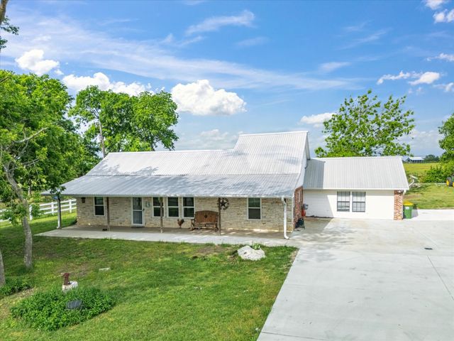 109 Pioneer Court, Waxahachie, TX 75167