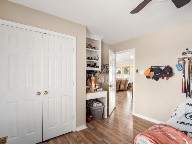 109 Pioneer Court, Waxahachie, TX 75167