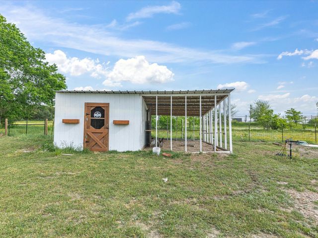 109 Pioneer Court, Waxahachie, TX 75167