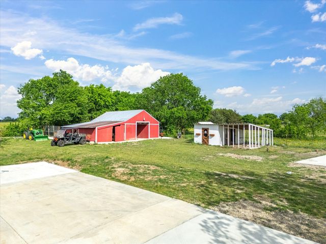 109 Pioneer Court, Waxahachie, TX 75167