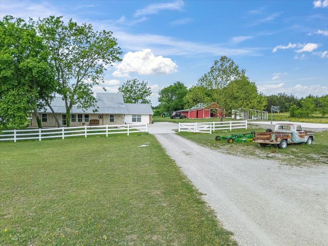 109 Pioneer Court, Waxahachie, TX 75167