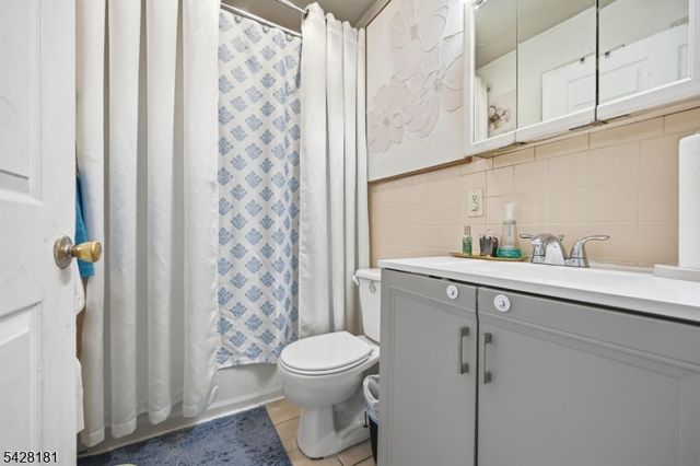 24 Johnson Ave, Newark City, NJ 07108