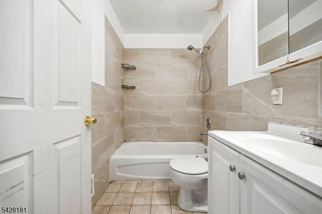 24 Johnson Ave, Newark City, NJ 07108