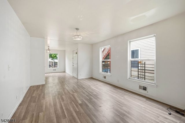 24 Johnson Ave, Newark City, NJ 07108