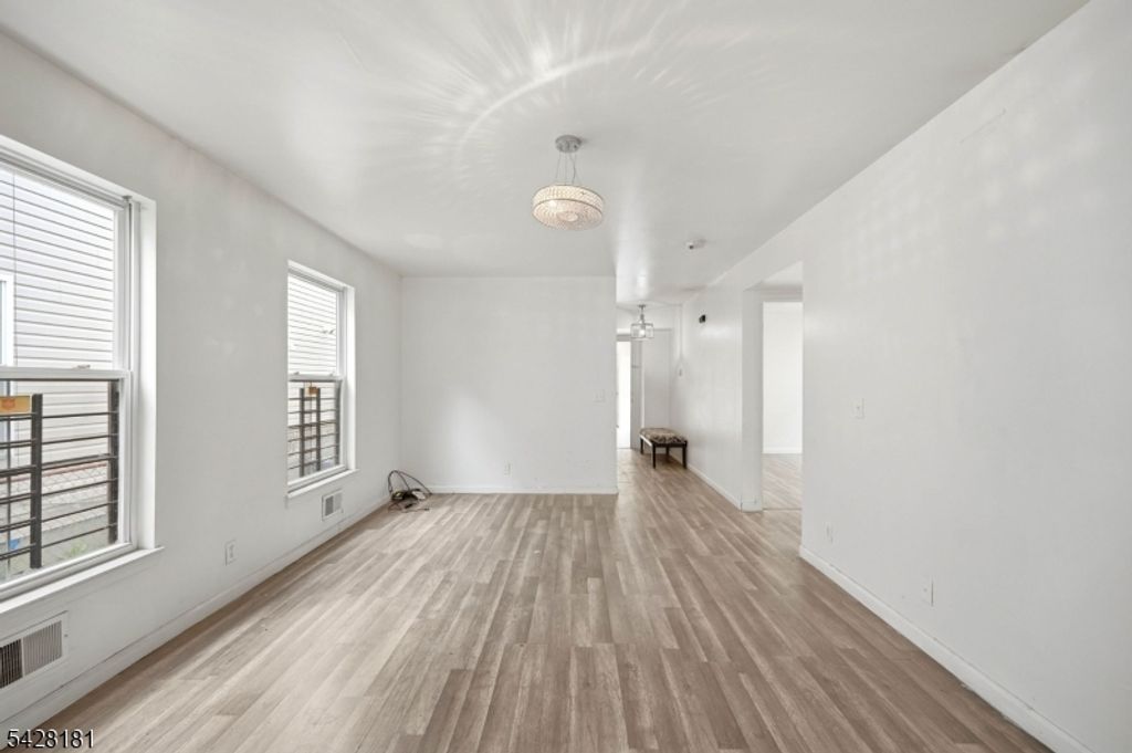 24 Johnson Ave, Newark City, NJ 07108 — photo 4