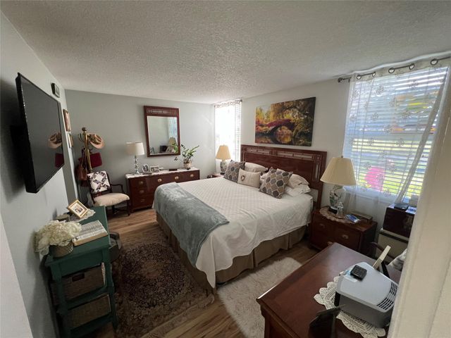 9520 Seagrape Dr 103, Davie, FL 33324