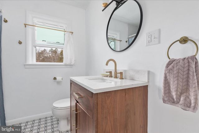 1648 TROUT RUN RD, Wardensville, WV 26851