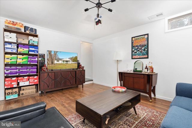 1648 TROUT RUN RD, Wardensville, WV 26851