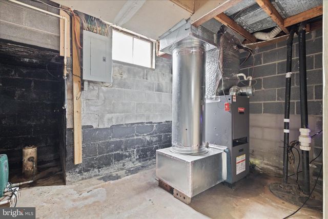 1648 TROUT RUN RD, Wardensville, WV 26851