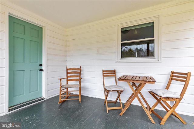 1648 TROUT RUN RD, Wardensville, WV 26851