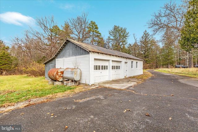 1648 TROUT RUN RD, Wardensville, WV 26851