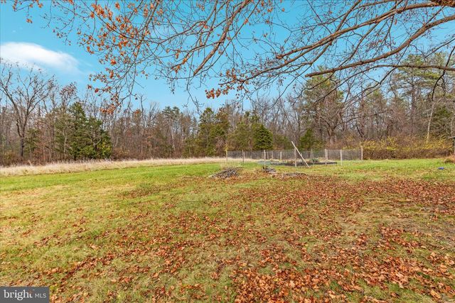 1648 TROUT RUN RD, Wardensville, WV 26851