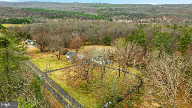 1648 TROUT RUN RD, Wardensville, WV 26851