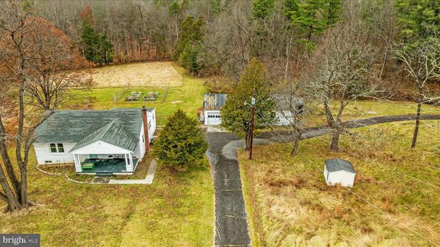 1648 TROUT RUN RD, Wardensville, WV 26851