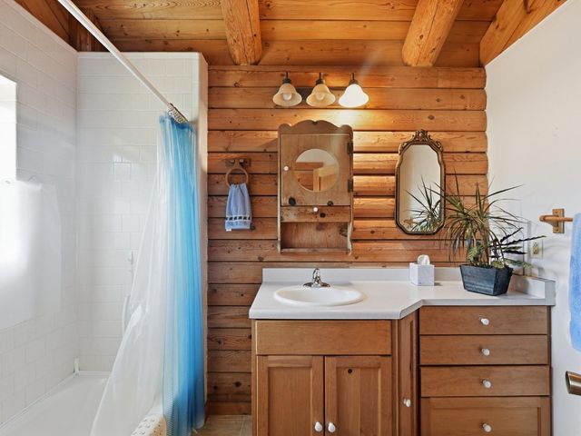 6425 San Juan Canyon Road, San Juan Bautista, CA 95045
