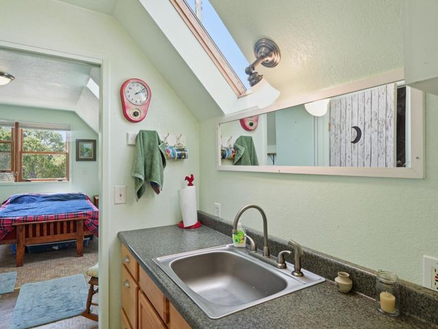 6425 San Juan Canyon Road, San Juan Bautista, CA 95045