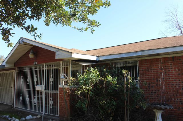 6606 Muckelroy Street, Houston, TX 77076