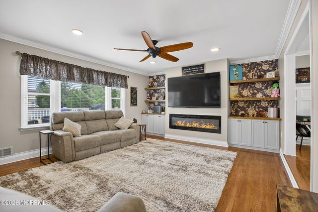 45 S Foxcroft Drive, Manalapan, NJ 07726