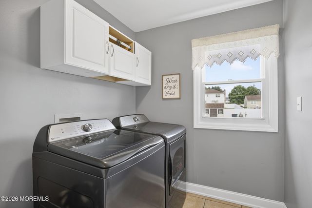45 S Foxcroft Drive, Manalapan, NJ 07726