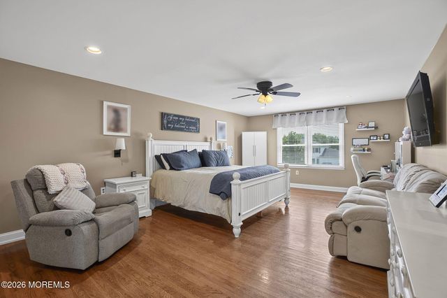 45 S Foxcroft Drive, Manalapan, NJ 07726