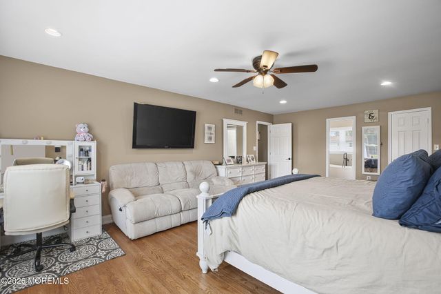 45 S Foxcroft Drive, Manalapan, NJ 07726