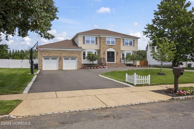 45 S Foxcroft Drive, Manalapan, NJ 07726