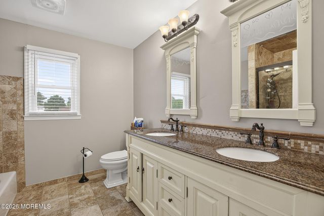 45 S Foxcroft Drive, Manalapan, NJ 07726