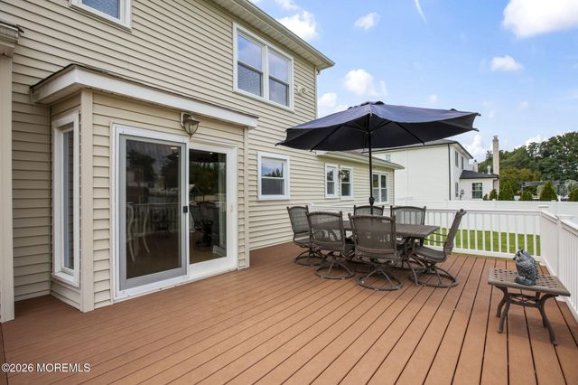 45 S Foxcroft Drive, Manalapan, NJ 07726