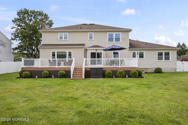 45 S Foxcroft Drive, Manalapan, NJ 07726