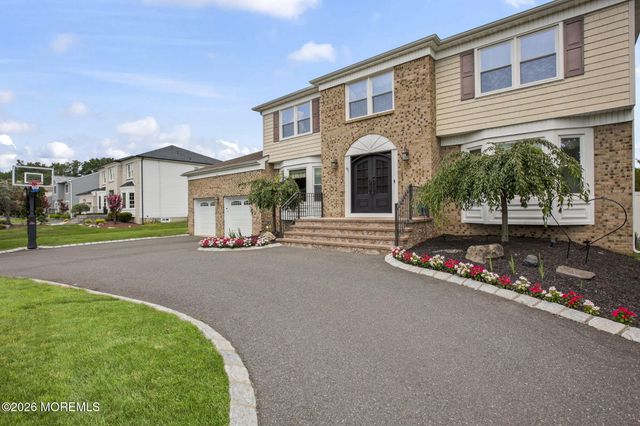 45 S Foxcroft Drive, Manalapan, NJ 07726