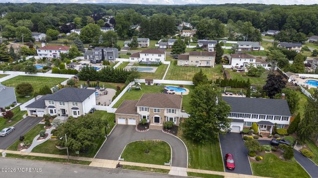 45 S Foxcroft Drive, Manalapan, NJ 07726