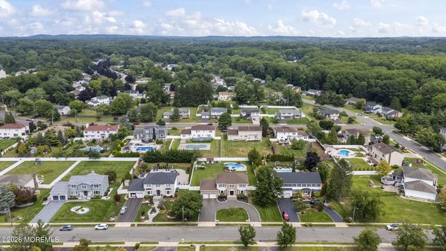 45 S Foxcroft Drive, Manalapan, NJ 07726