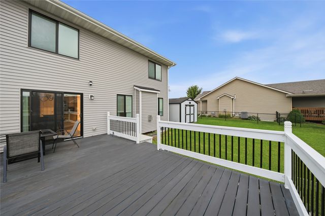 238 NE Avondale Court, Ankeny, IA 50021