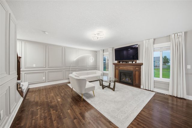 238 NE Avondale Court, Ankeny, IA 50021