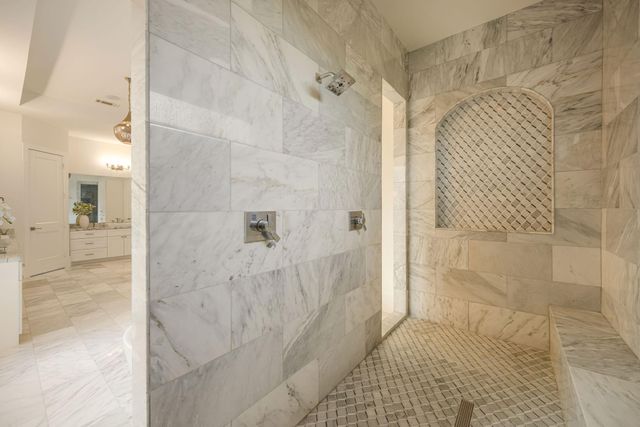 4501 Valerie Street, Bellaire, TX 77401