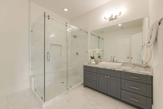 4501 Valerie Street, Bellaire, TX 77401