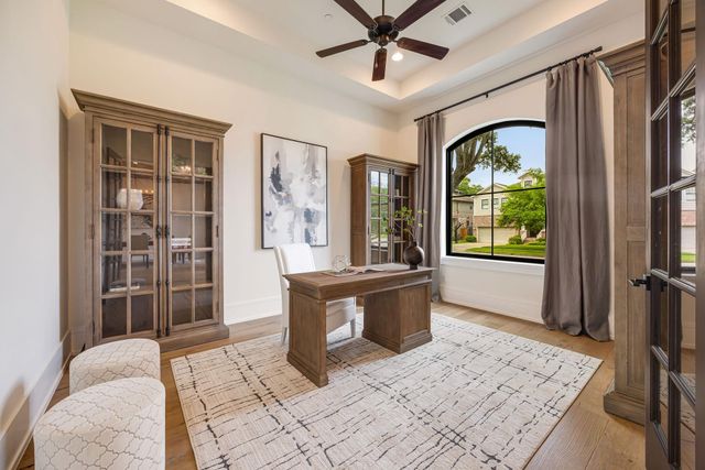 4501 Valerie Street, Bellaire, TX 77401