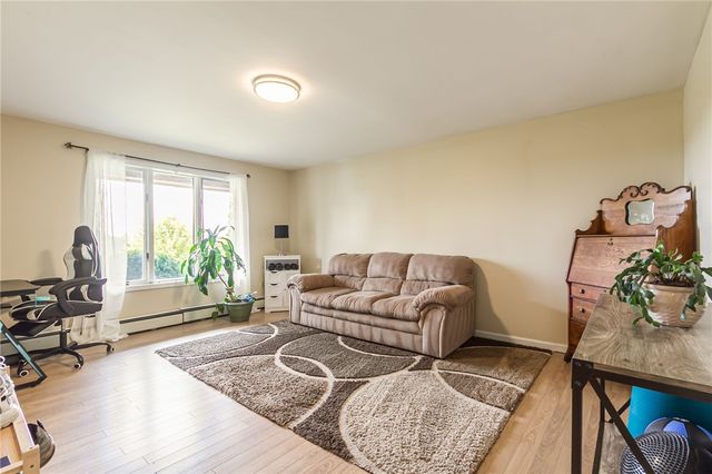 4 Old Meadow Court, Livonia, NY 14487