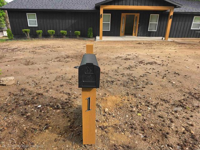 1 Belmar Dr, Little Rock, AR 72209