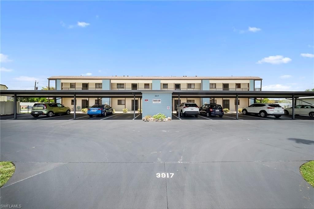 3917 Country Club BLVD 102, Cape Coral, FL 33904
