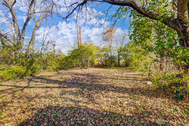 2150 Kensington Drive, Dayton, OH 45406