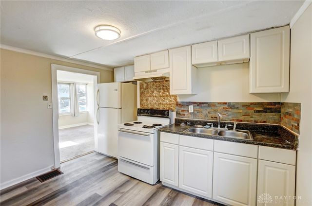 2150 Kensington Drive, Dayton, OH 45406