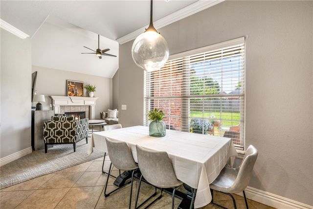 2203 SW Nutmeg Street, Bentonville, AR 72713