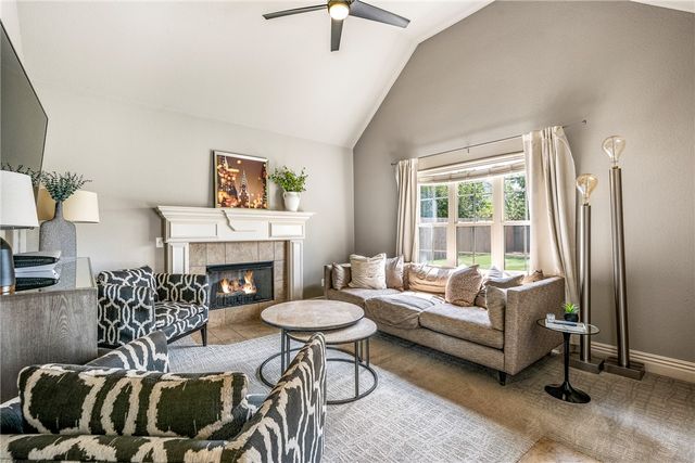 2203 SW Nutmeg Street, Bentonville, AR 72713