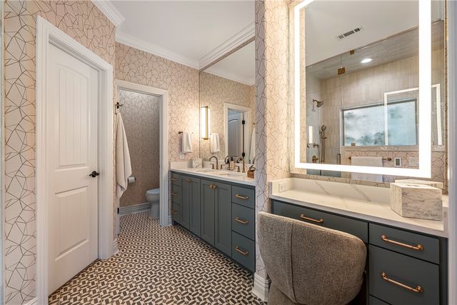 2203 SW Nutmeg Street, Bentonville, AR 72713