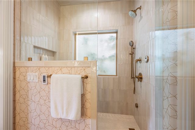 2203 SW Nutmeg Street, Bentonville, AR 72713