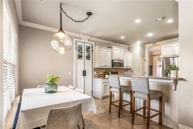 2203 SW Nutmeg Street, Bentonville, AR 72713