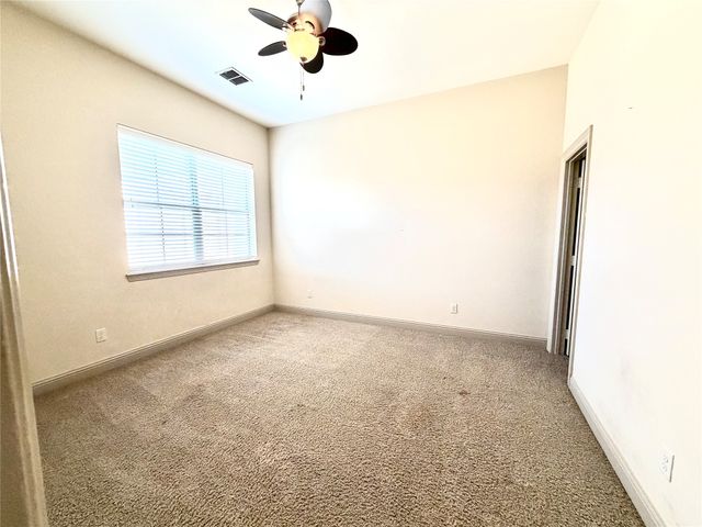 10555 Steinbeck Lane, Irving, TX 75063